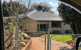 A Bird Cage Stay & Cottage